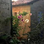 A 5 Min Dalla Rocchetta Mattei - Antico Mulino Bed and breakfast 3*