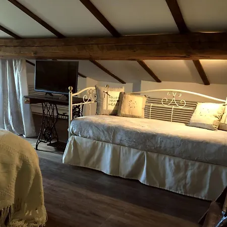 A 5 Min Dalla Rocchetta Mattei - Antico Mulino Bed & Breakfast 3*