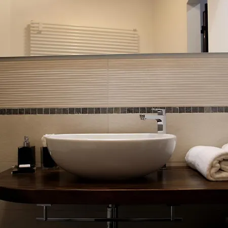 A 5 Min Dalla Rocchetta Mattei - Antico Mulino 3*