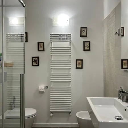 A 5 Min Dalla Rocchetta Mattei - Antico Mulino Bed & Breakfast