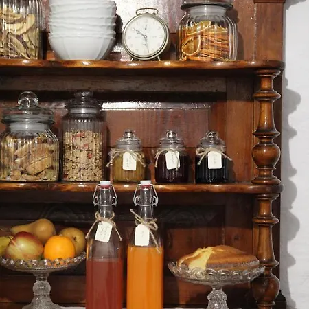 Couette-café A 5 Min Dalla Rocchetta Mattei - Antico Mulino 3*